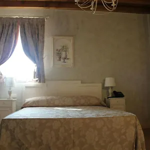 בית כפרי Relais Mondotella